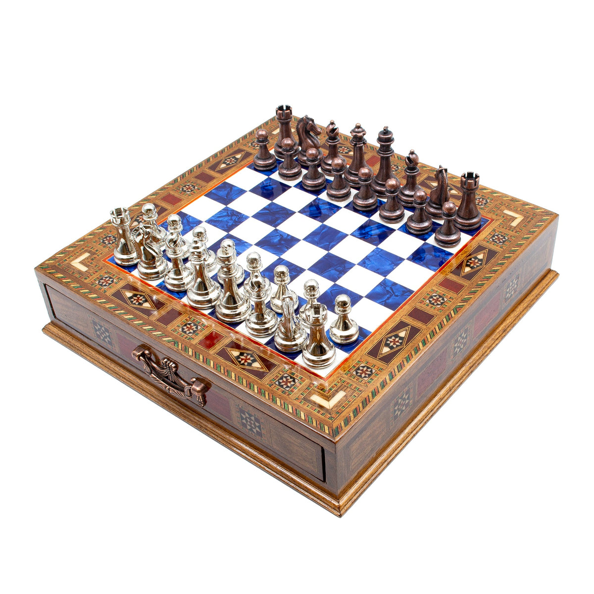 Handgefertigtes Schachspiel aus Holz – Schach spielen in Luzern | Schachatelier