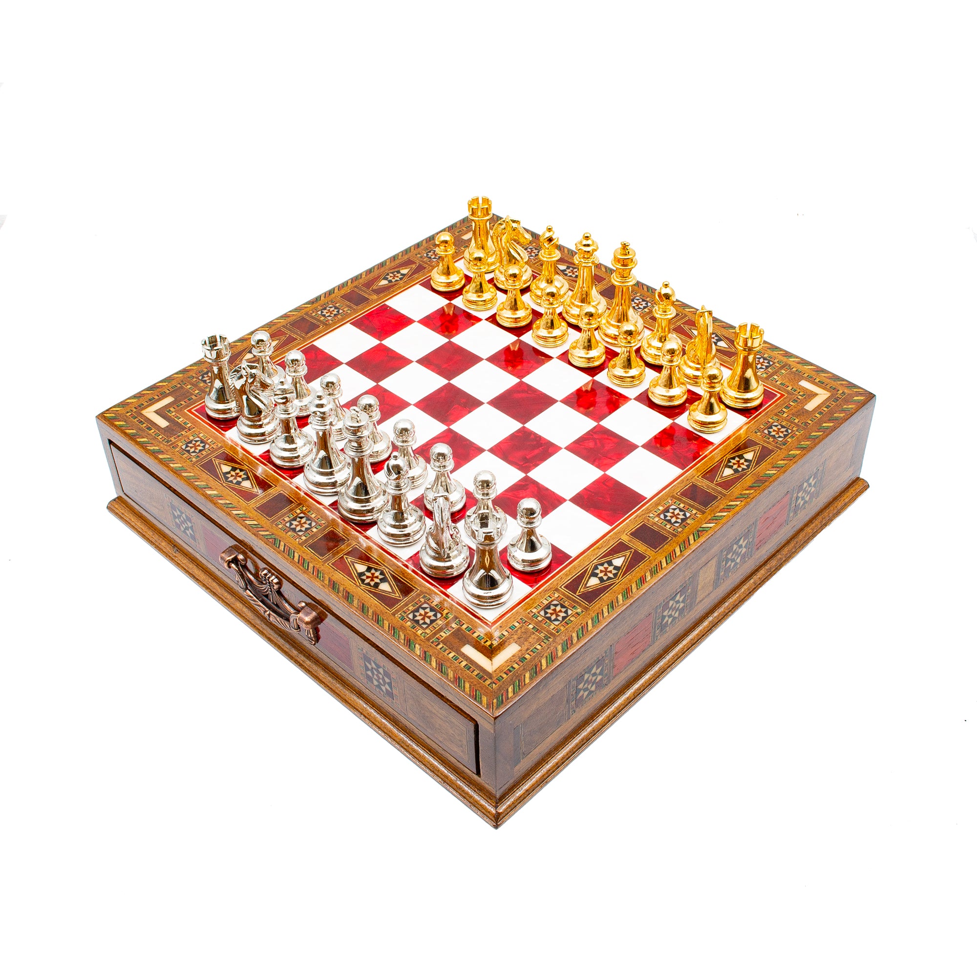 Schachspiel aus Holz mit schwarzem Brett, Seitenansicht – Schachatelier
