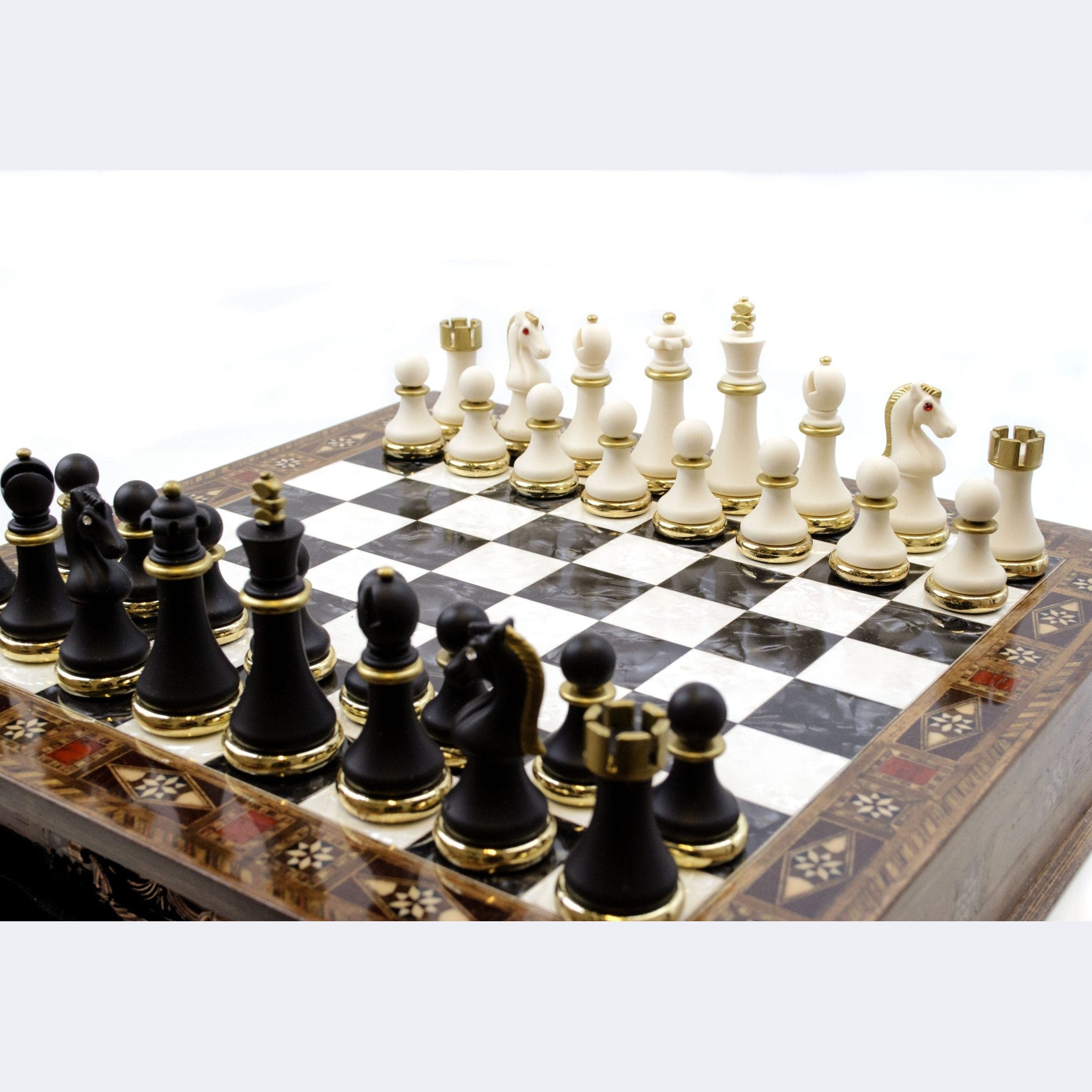 Nussbaum-Schachspiel mit edler Aufbewahrungsschublade, handgefertigt – Schachatelier